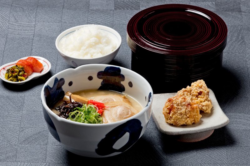 博多名物 豚骨ラーメン膳